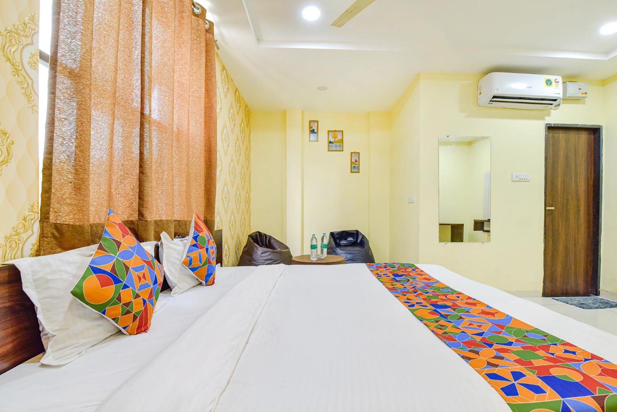 Fabexpress A2 And Restro Hotel Indore Luaran gambar