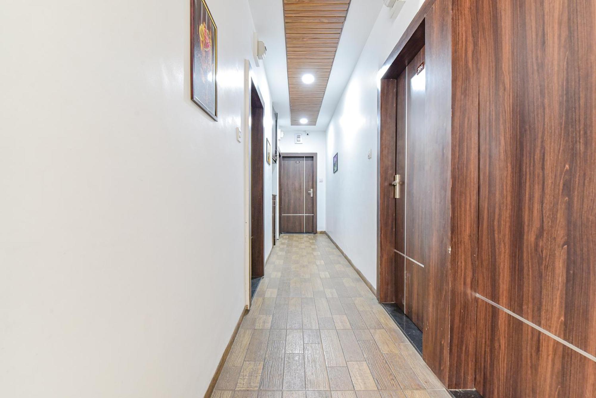 Fabexpress A2 And Restro Hotel Indore Luaran gambar
